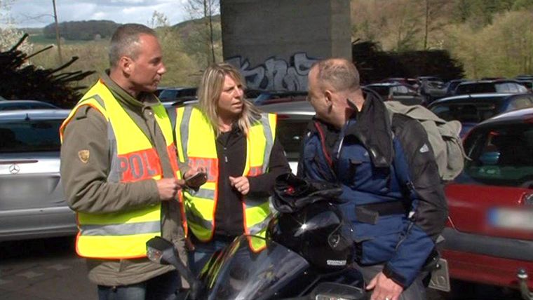 Showdown an der Strassensperre