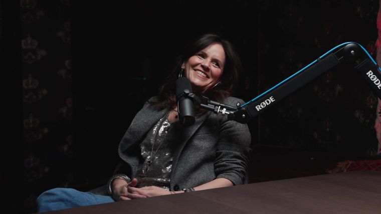 Episode 26 - Caroline Chevin