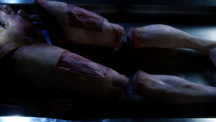 Der Tod spielt mit dem Essen