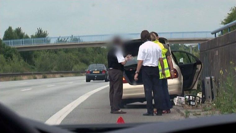 Riskanter Reifenwechsel