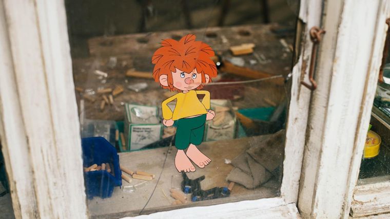 Pumuckl und die eingeworfene Scheibe