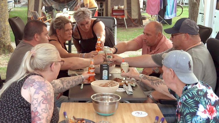 Bei der Fingerhuth-Clique wird's heiss: Grillkurs auf dem Marina