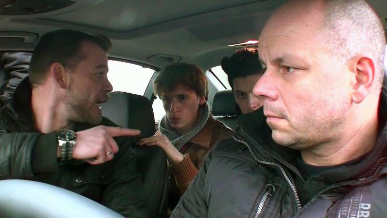 Die Fahnder geraten in Lebensgefahr