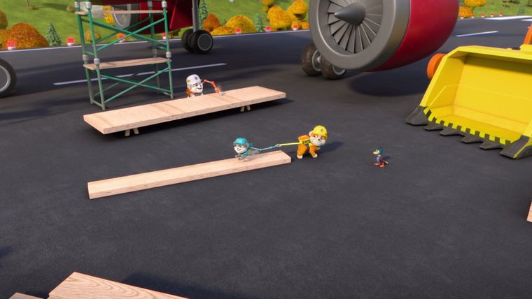 Die Crew baut ein riesiges Enten-Flugzeug / Die Crew baut einen Tierklinik-Raum für Motor