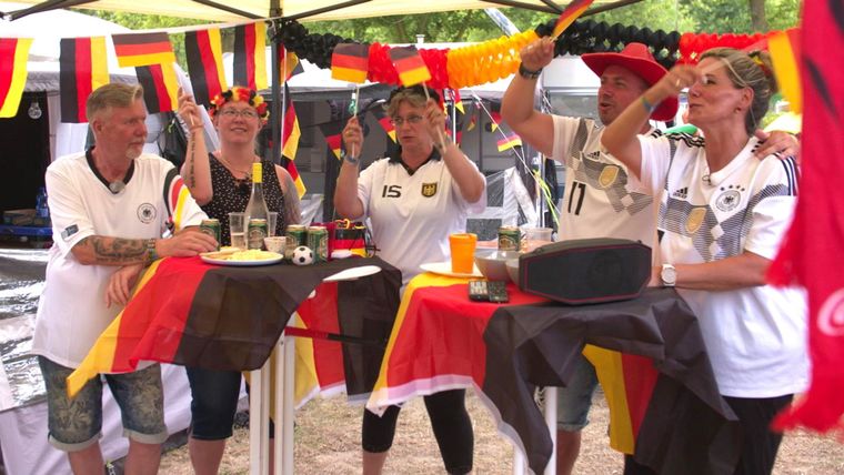Die Fingerhuths: Ärger vor der grossen Fussballparty