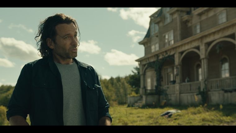 Fensterscherben, offene Türen