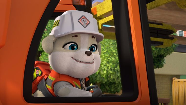 Die Crew baut ein Parkhaus / Die Crew baut einen Zeltplatz