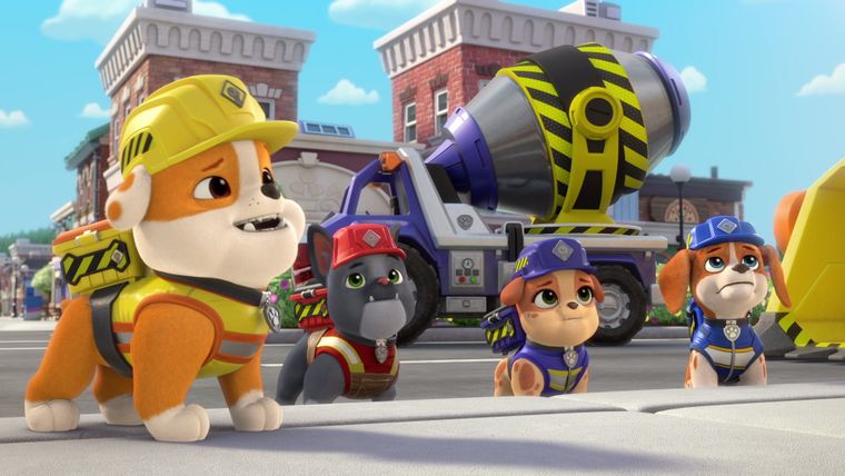 Die Crew baut ein Fahrradgeschäft / Die Crew baut eine Super-Wanne