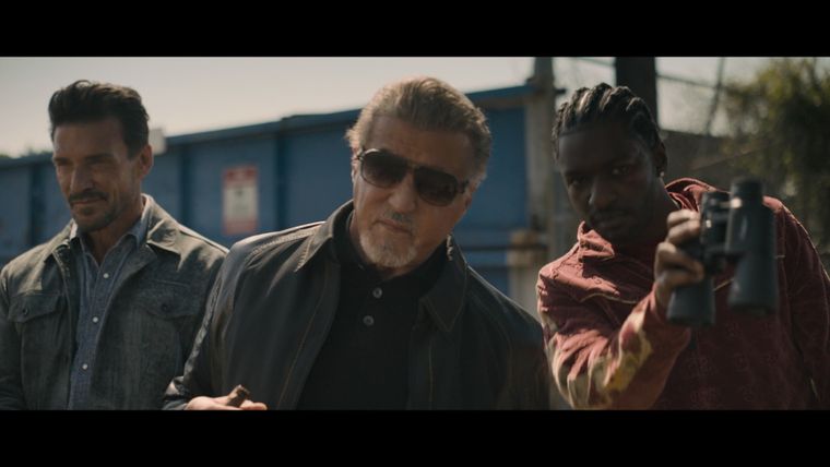 Die Waffe im Gesicht