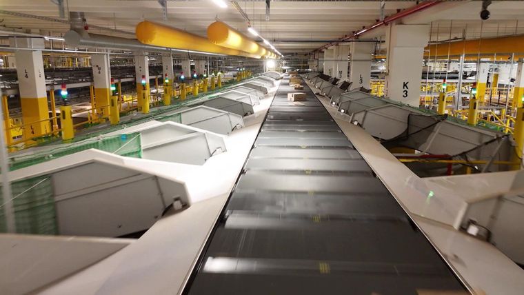 Thema u.a.: Hightech im Paketzentrum - Shopping XXL