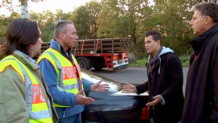 Ein 17-Jähriger wird ohne Führerschein erwischt