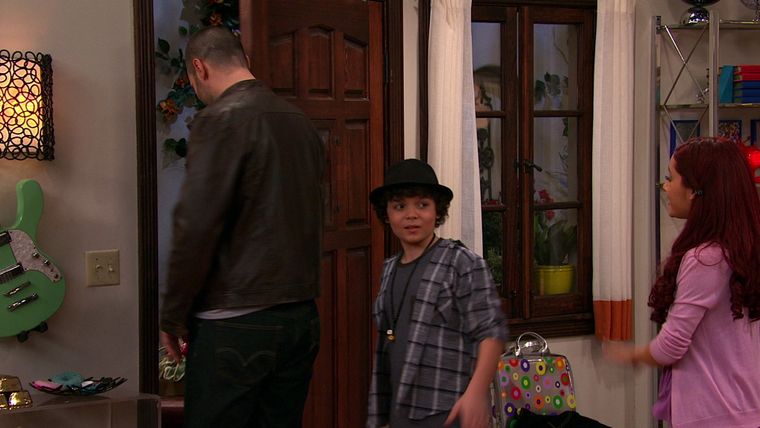 #DieRacheDerBritBratzen