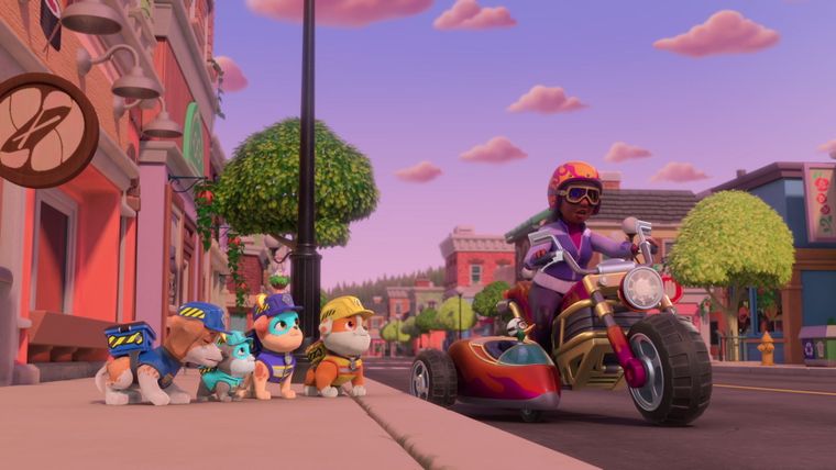 Die Crew baut ein neues Autokino / Die Crew findet einen Regenbogenschatz