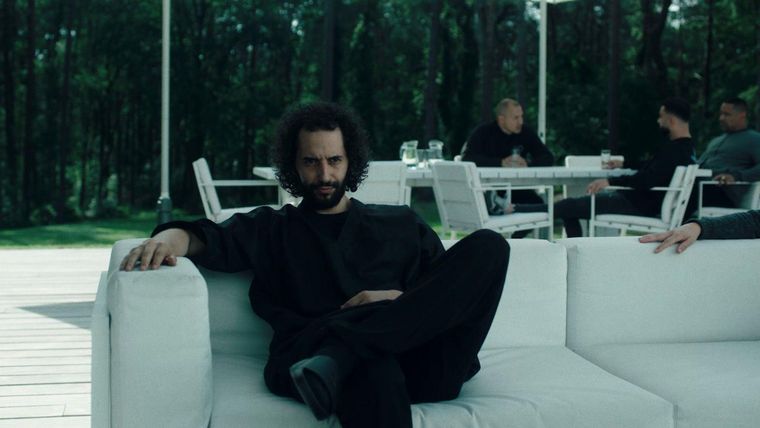 Ich will sehen, wie ihr ihm wehtut